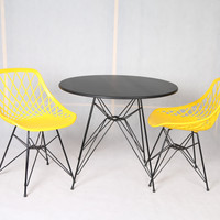 میز و صندلی ناهارخوری دو نفره؛ مدل الماس فایبرگلاس پایه فلزی + میز پایه فلزی